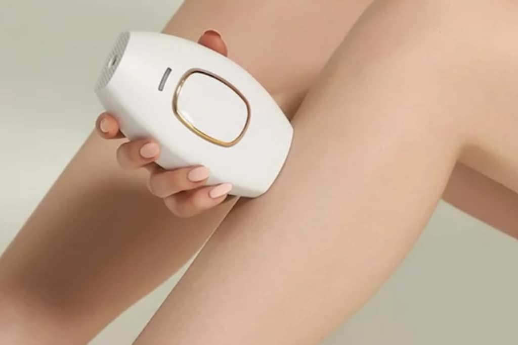 Understanding the Side Effects of At-Home Intense Pulsed Light Hair Removal Devices